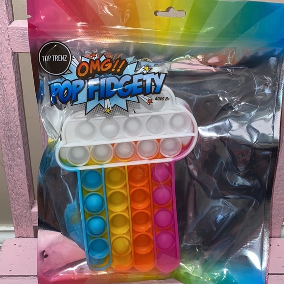 Rainbow 🌈 Rainbow Pop It’s Fidget Top - Picture 3 of 6
